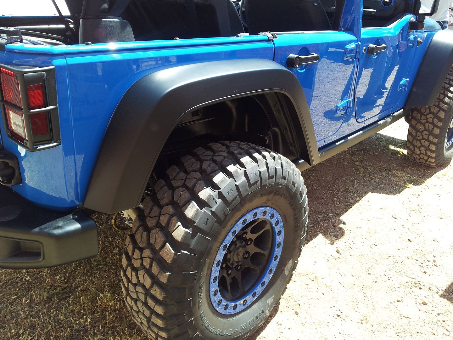 Wider HiLine fenders for JKU?